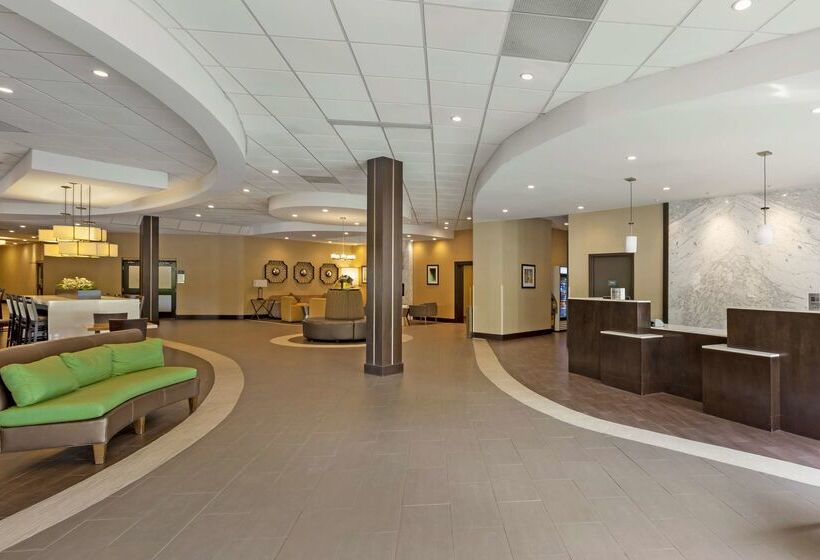 Best Western Plus Leamington Hotel & Conference Centre