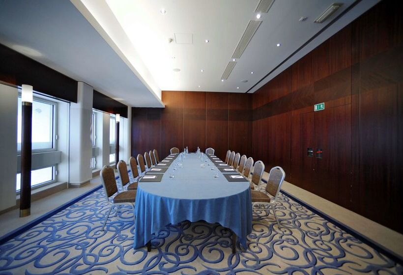 Best Western Premier Hotel Beaulac