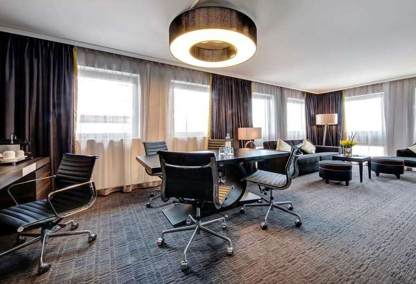 Best Western Premier Hotel Beaulac