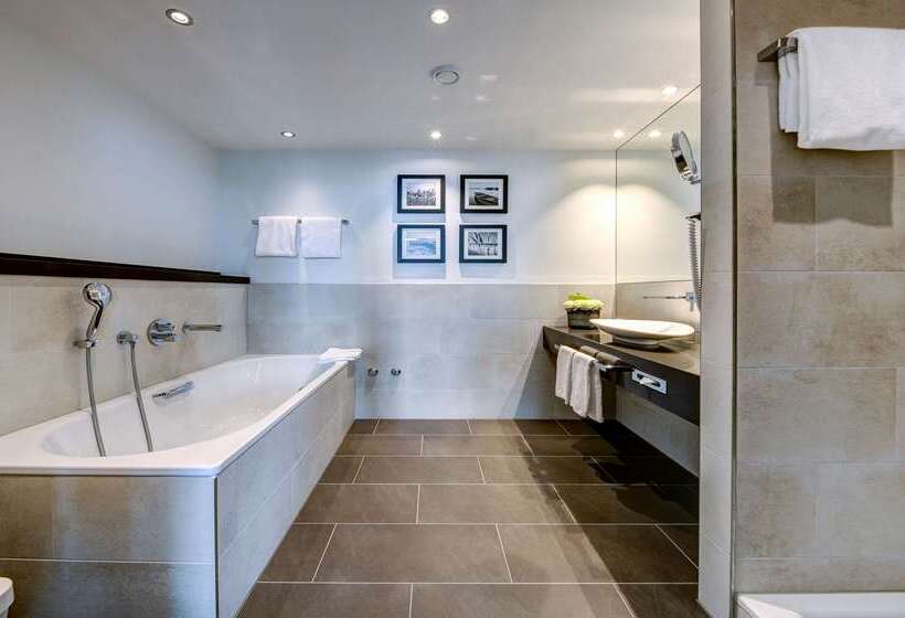 Best Western Premier Hotel Beaulac