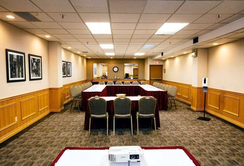 فندق Best Western Voyageur Place