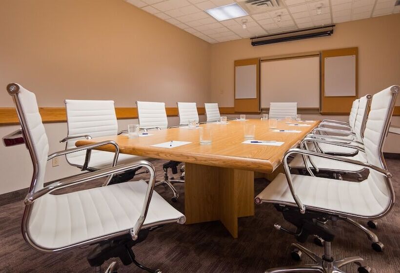 فندق Best Western Voyageur Place