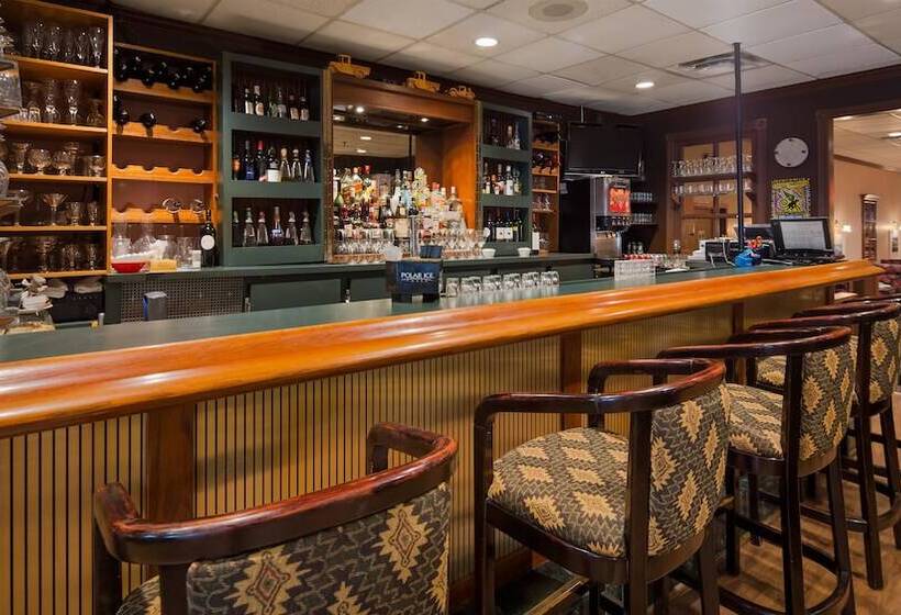 فندق Best Western Voyageur Place