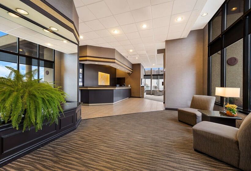 فندق Best Western Voyageur Place