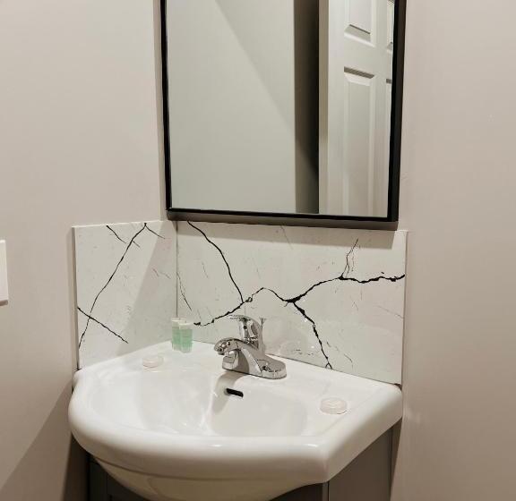 فندق Big Bird Inn