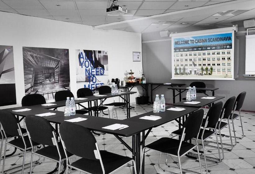 בית מלון כפרי Cabinn Scandinavia