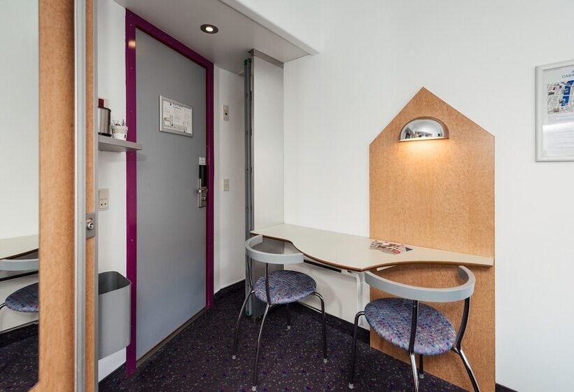 בית מלון כפרי Cabinn Scandinavia