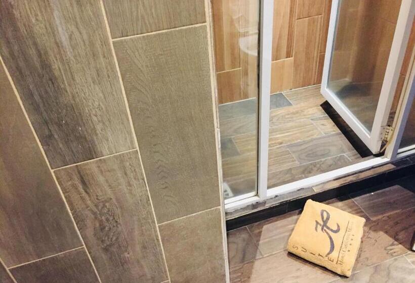 ホテル California