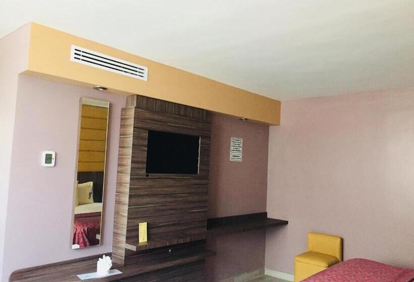 ホテル California