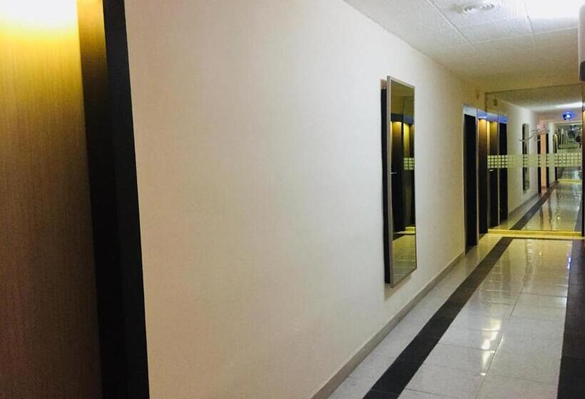 ホテル California