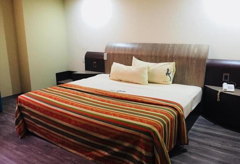 ホテル California