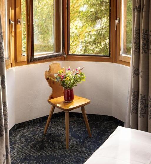 Отель Chesa Rosatsch Home Of Food