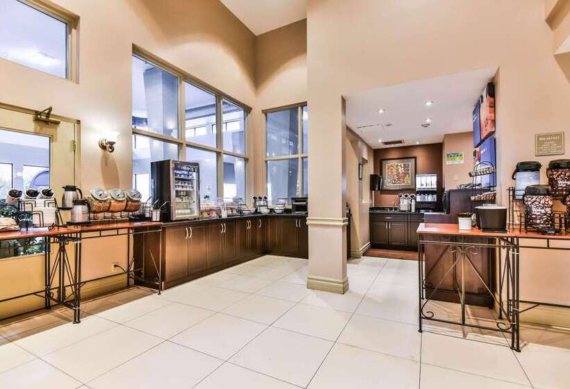 בית מלון כפרי Comfort Inn & Suites Ambassador Bridge