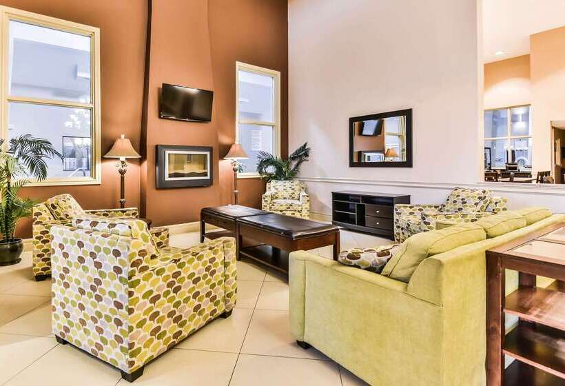 هتل Comfort Inn & Suites Ambassador Bridge