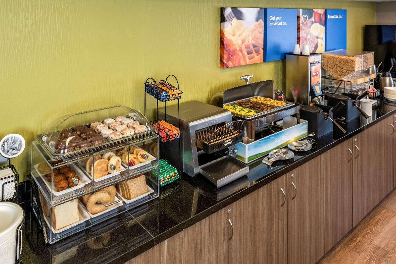 فندق Comfort Inn East