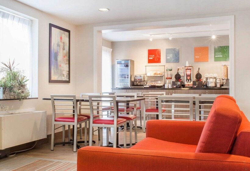 فندق Comfort Inn