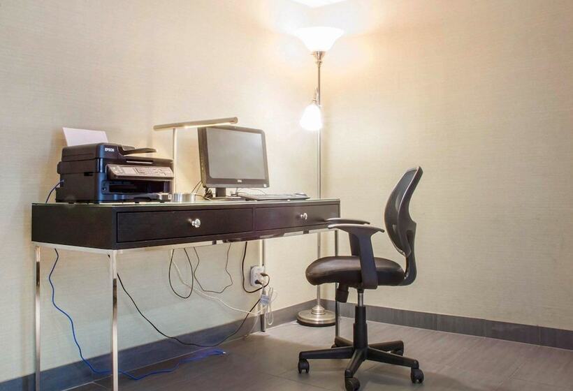 فندق Comfort Inn