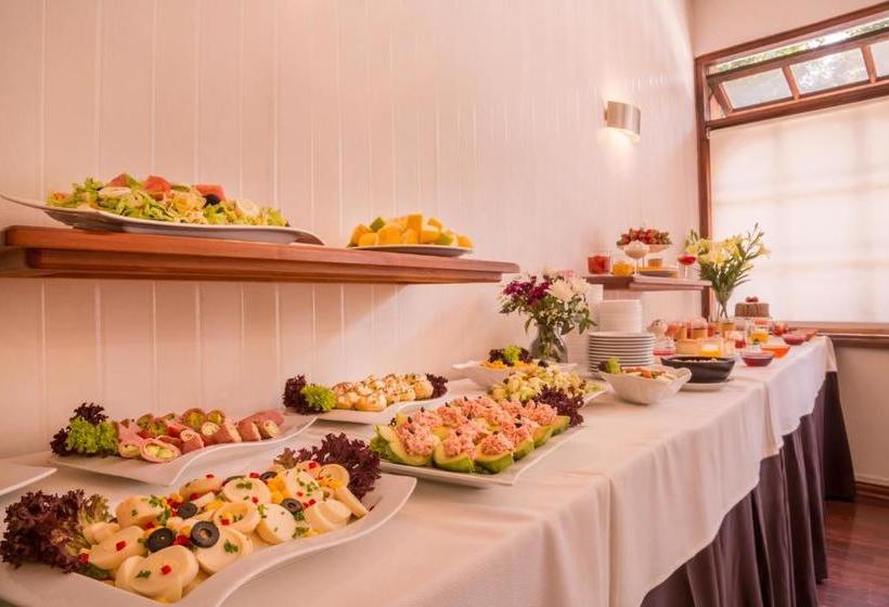 هتل Conde Ansurez