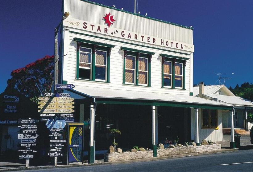 Отель Coromandel Apartments