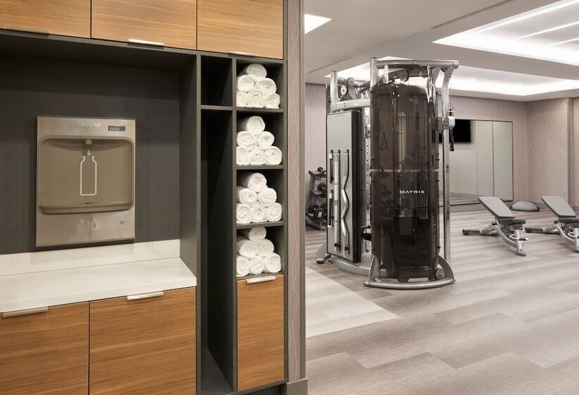 فندق Courtyard By Marriott Kitchener