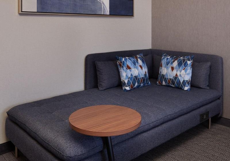 فندق Courtyard By Marriott Kitchener