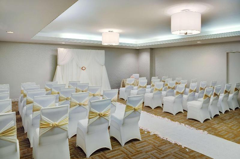 فندق Courtyard By Marriott Kitchener