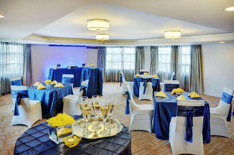 فندق Courtyard By Marriott Kitchener