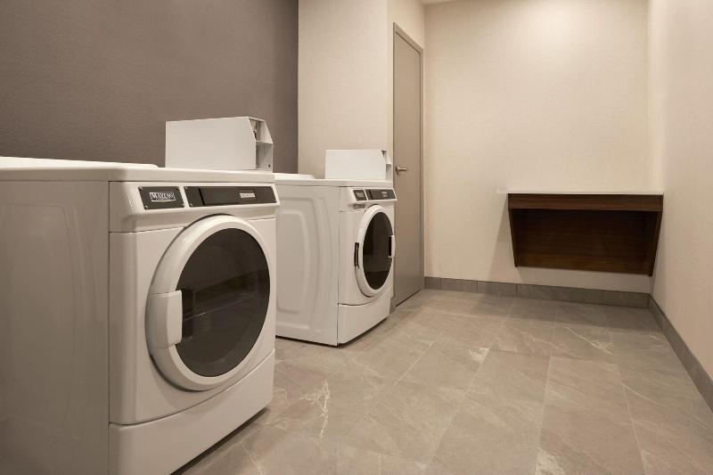 فندق Courtyard By Marriott Kitchener