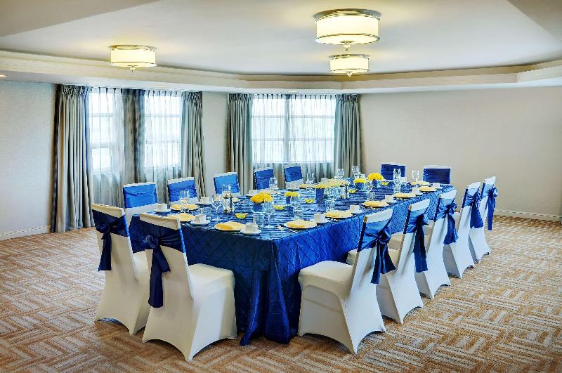 فندق Courtyard By Marriott Kitchener