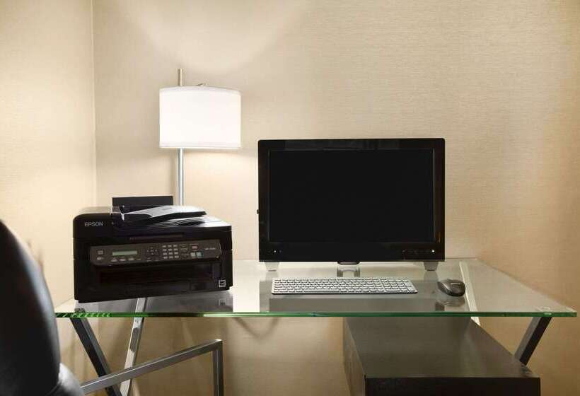 فندق Days Inn By Wyndham Stouffville