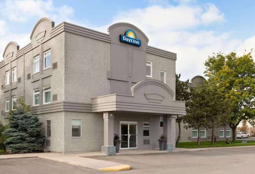 בית מלון כפרי Days Inn By Wyndham Toronto West Mississauga