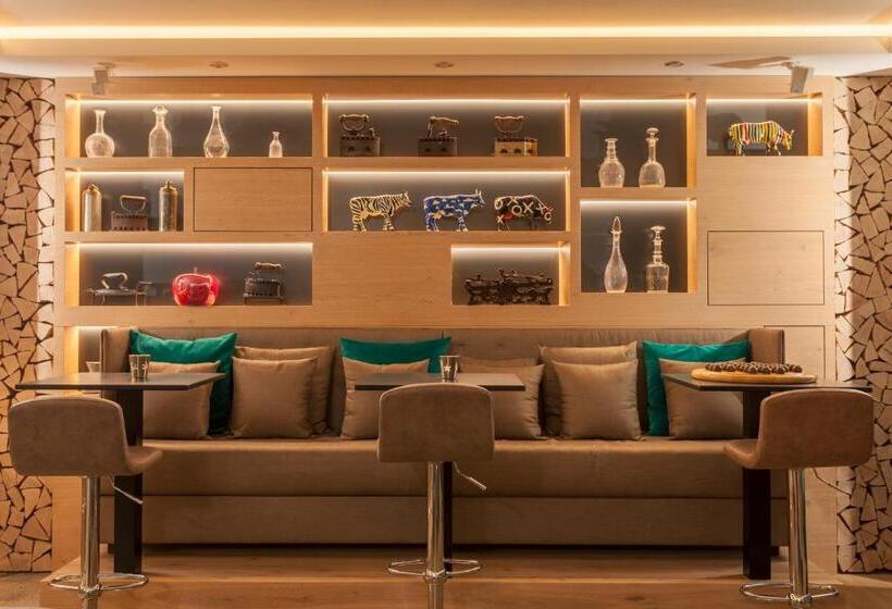 ホテル Eden Wellness