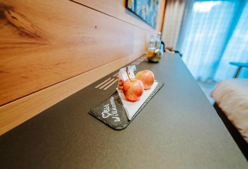 ホテル Eden Wellness