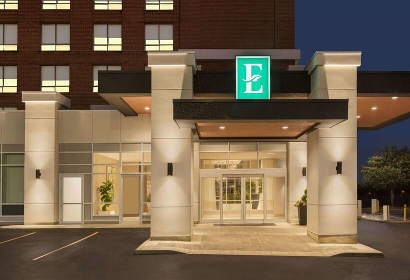 فندق Embassy Suites By Hilton Toronto Airport