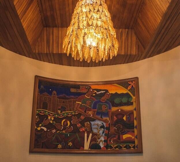 فندق Fortin Plaza