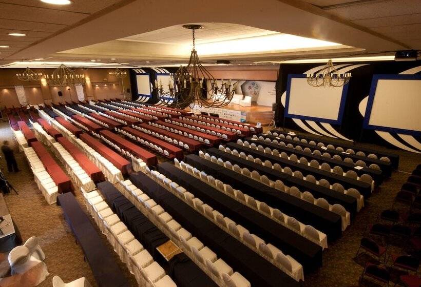 فندق Fortin Plaza