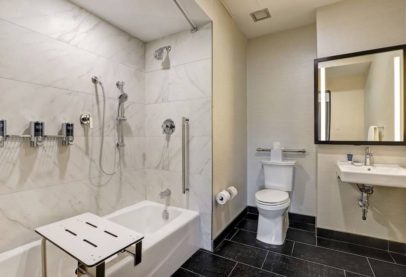 호텔 Four Points By Sheraton St. Catharines Niagara Suites
