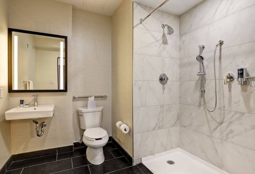 Szálloda Four Points By Sheraton St. Catharines Niagara Suites