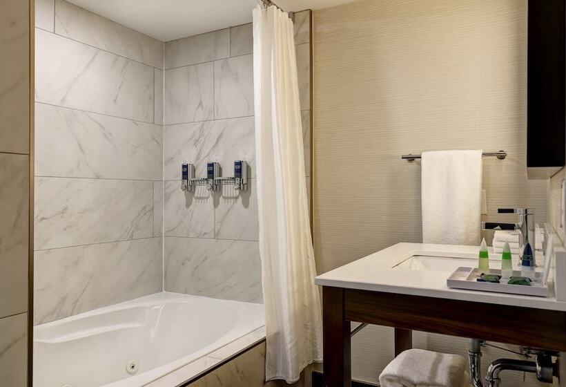 호텔 Four Points By Sheraton St. Catharines Niagara Suites