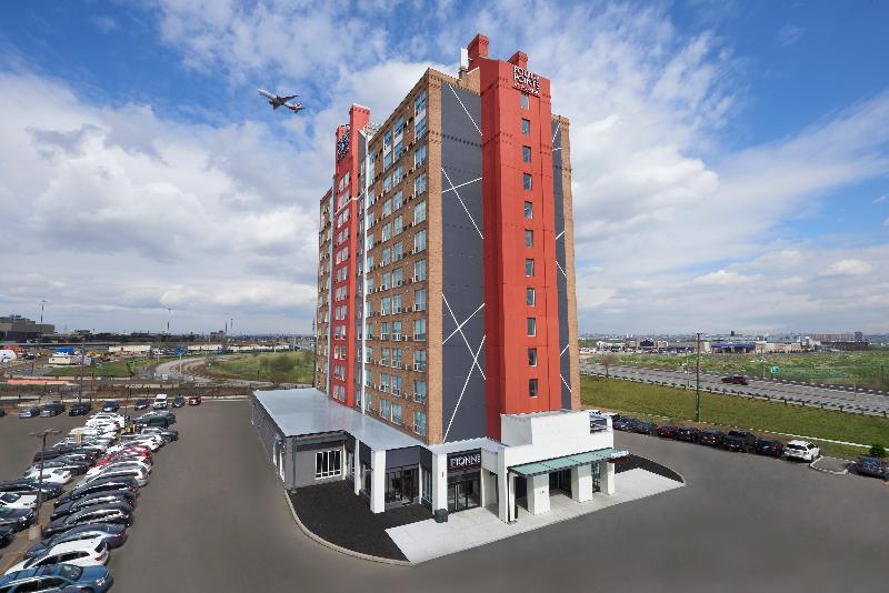 酒店 Four Points By Sheraton Toronto Airport East