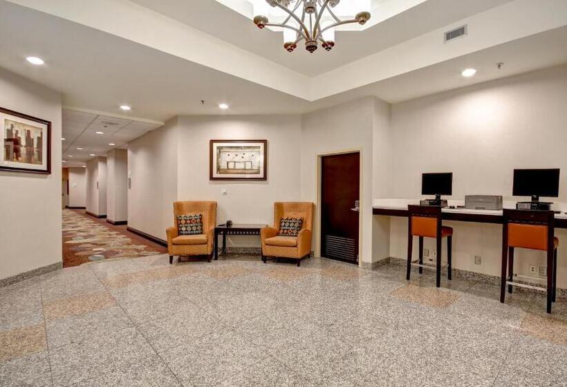 Отель Holiday Inn & Suites Windsor Ambassador Bridge By Ihg