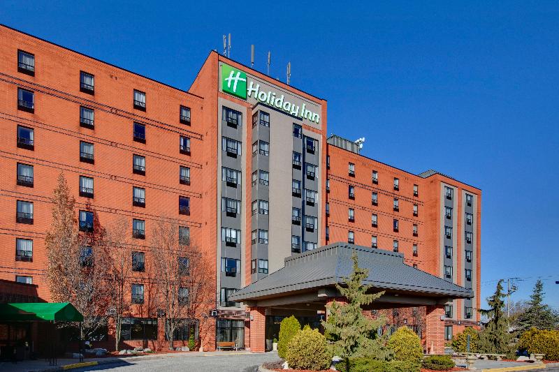 هتل Holiday Inn & Suites Windsor Ambassador Bridge By Ihg