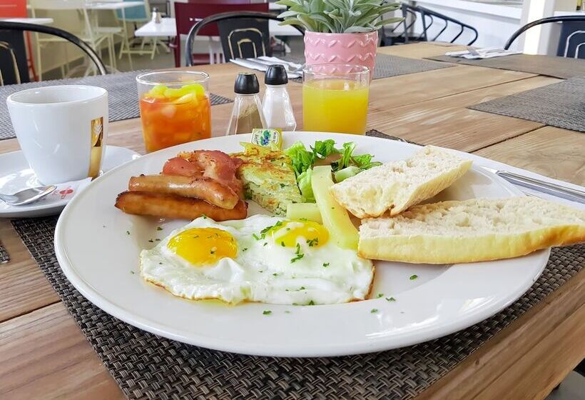 Hommage Hotel & Residences