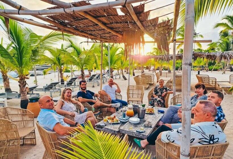 Hommage Hotel & Residences