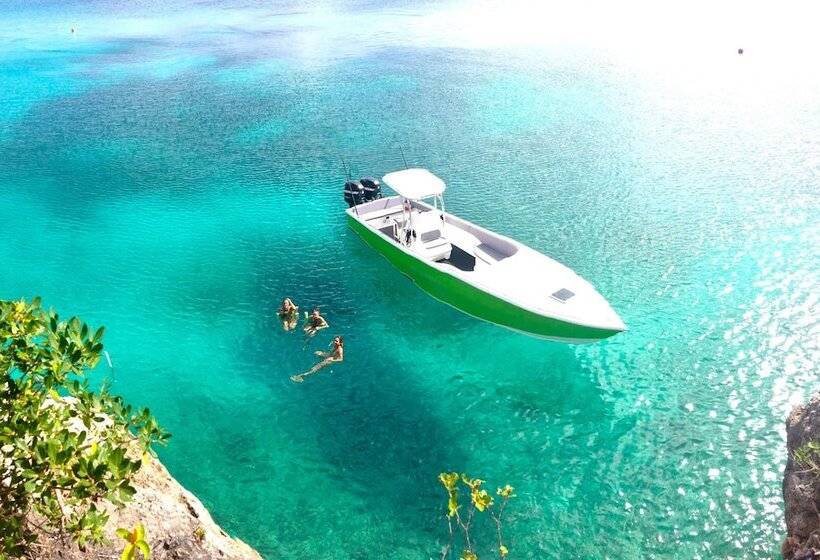 Hommage Hotel & Residences