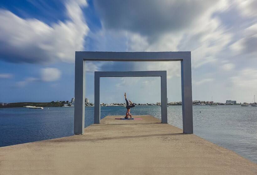 Hommage Hotel & Residences