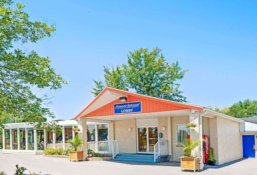 فندق Howard Johnson By Wyndham Lindsay