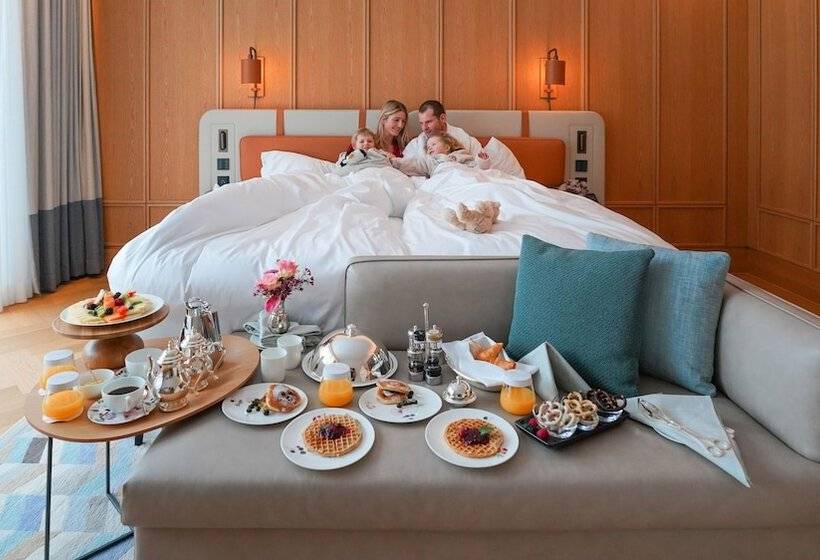 Отель Kempinski Palace Engelberg