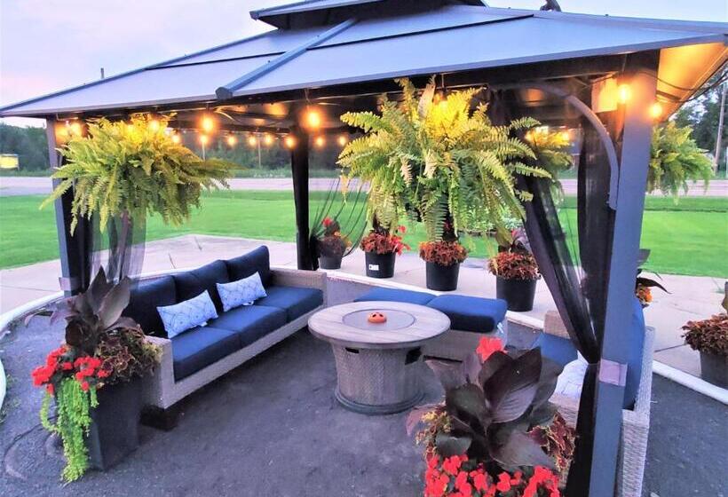 فندق Knights Inn Colonial Fireside Inn