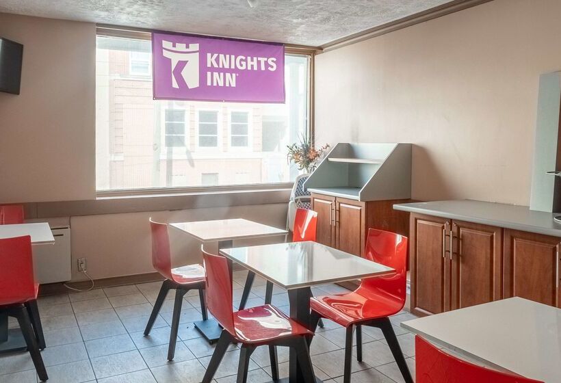 فندق Knights Inn North Bay